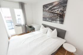Lägenhet att hyra för 1 350 € i månaden i Berlin, Köpenicker Straße