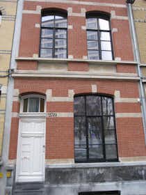 Habitación privada en alquiler por 295 € al mes en Antwerpen, Kruishofstraat