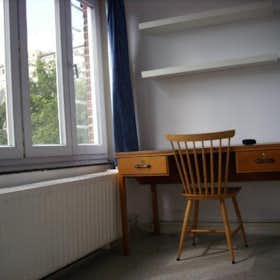 Private room for rent for €310 per month in Leuven, Sint Annastraat