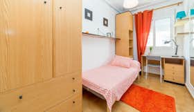 Private room for rent for €300 per month in Valencia, Carrer Ciutat de Mula