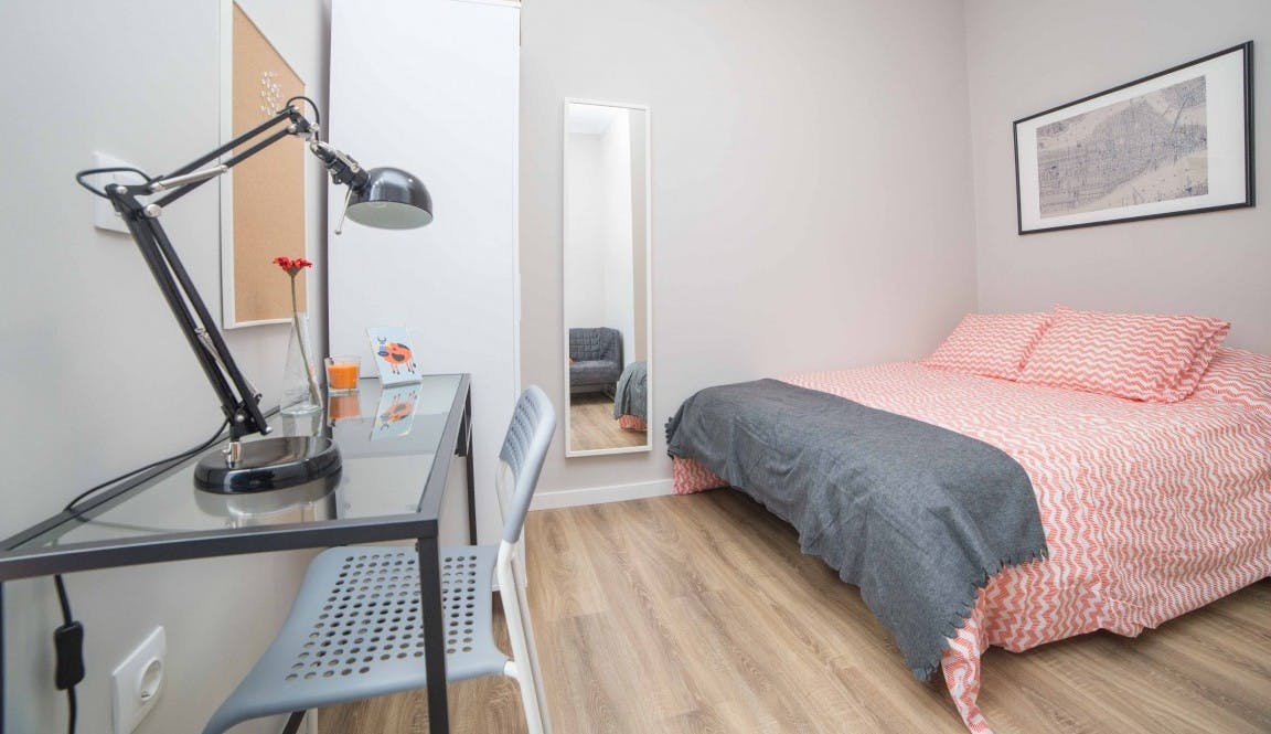 Carrer del Comte d'Altea, Valencia preview