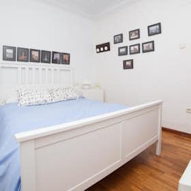 Private room for rent for €350 per month in Valencia, Carrer de Dénia