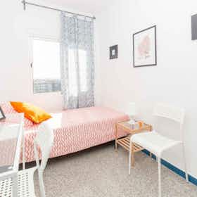 私人房间 正在以 €250 的月租出租，其位于 Valencia, Passatge Doctor Bartual Moret