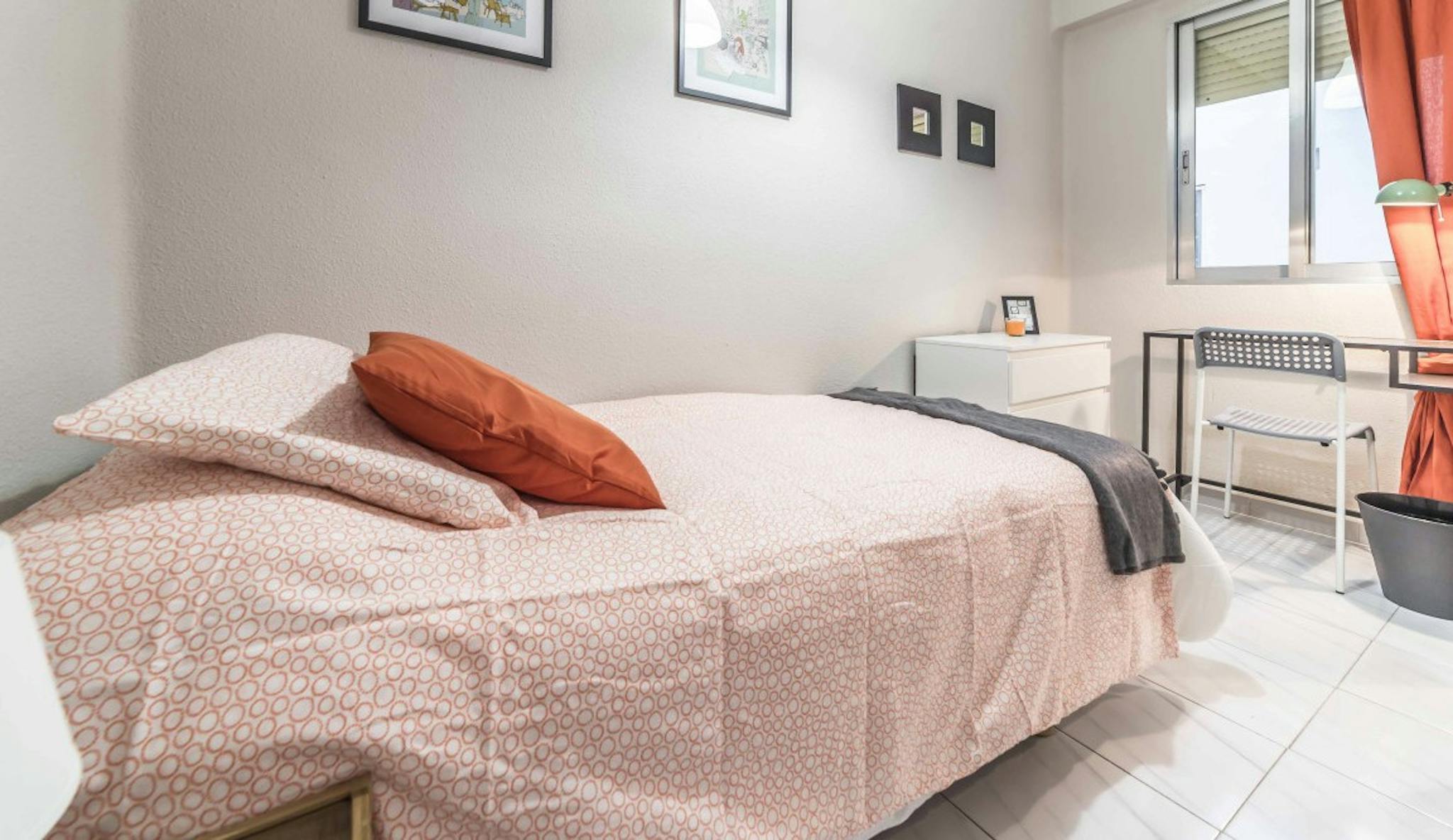 Carrer de Ramiro de Maeztu, Valencia preview