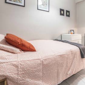 Stanza privata for rent for 250 € per month in Valencia, Carrer de Ramiro de Maeztu