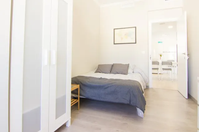 Private room in Carrer de Císcar, Valencia (553833) room image 1