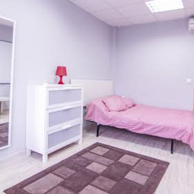 Private room for rent for €325 per month in Valencia, Carrer de Sant Vicent Màrtir