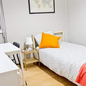 Cameră privată de închiriat pentru 250 EUR pe lună în Valencia, Carrer Mestre Palau