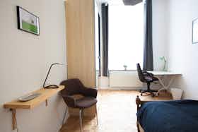 Private room for rent for €550 per month in Brussels, Rue des Patriotes