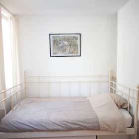 Private room for rent for €410 per month in Brussels, Rue des Patriotes
