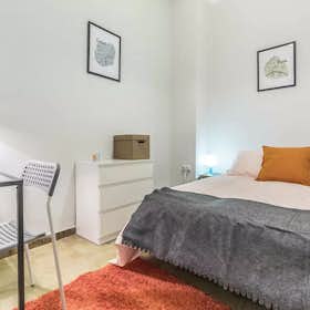 Private room for rent for €375 per month in Valencia, Carrer Almirall Cadarso