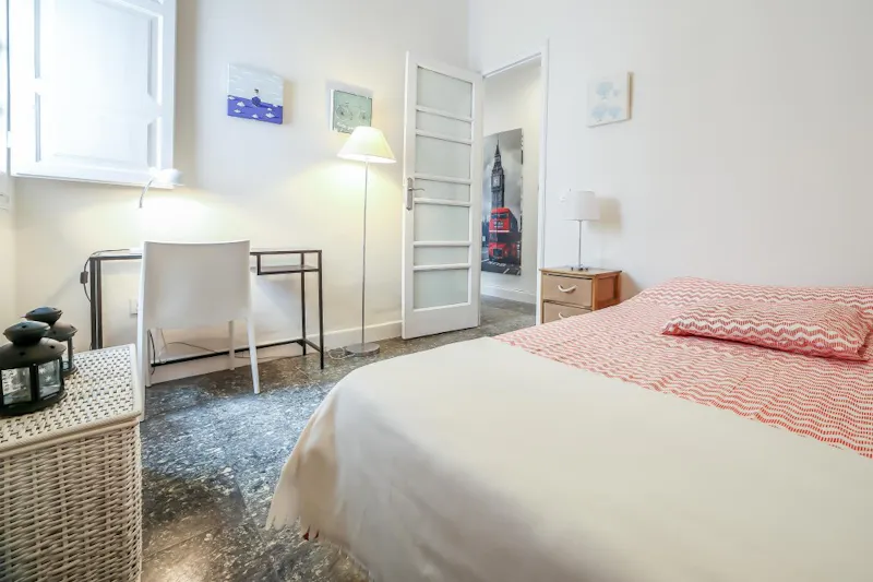 Carrer de Sueca, Valencia - in Valencia