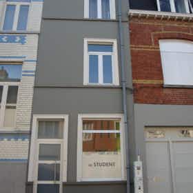 Habitación privada en alquiler por 205 € al mes en Kortrijk, Kanonstraat