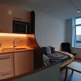 Building for rent for €732 per month in Liège, Rue Darchis
