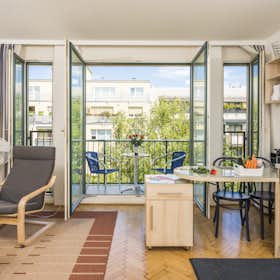 Apartment for rent for €1,500 per month in Vienna, Doktor-Josef-Resch-Platz