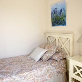 WG-Zimmer for rent for 450 € per month in Sevilla, Calle Santa Elena