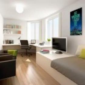 Private room for rent for €385 per month in Kortrijk, Wagenmakersstraat