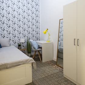 Private room for rent for €690 per month in Barcelona, Carrer Gran de Gràcia
