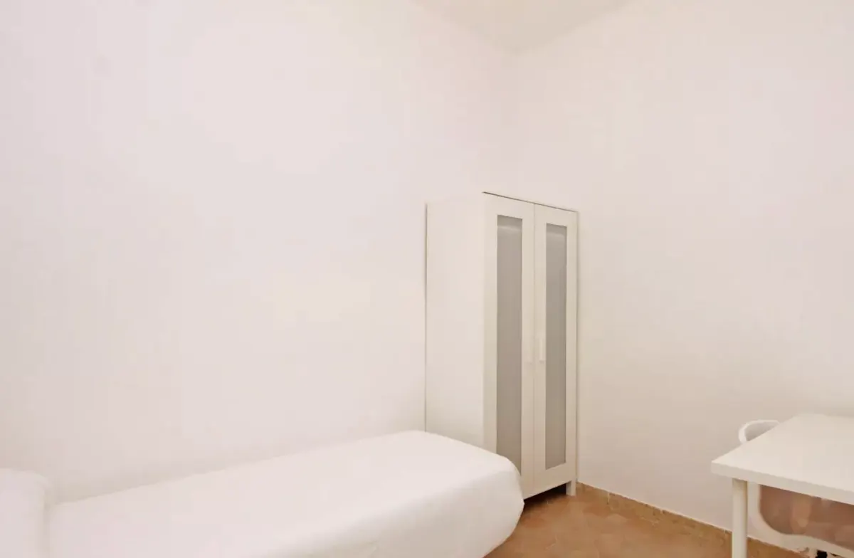Private room in Carrer de la Portaferrissa, Barcelona (606580) ROOM
