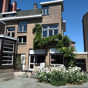 Private room for rent for €275 per month in Leuven, Dekenstraat