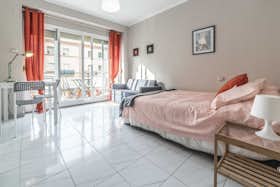 Private room for rent for €350 per month in Valencia, Carrer de Ramiro de Maeztu