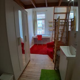 Private room for rent for €620 per month in Etterbeek, Rue de Haerne