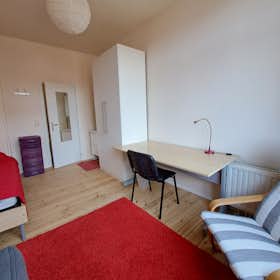 Private room for rent for €685 per month in Etterbeek, Rue de Haerne