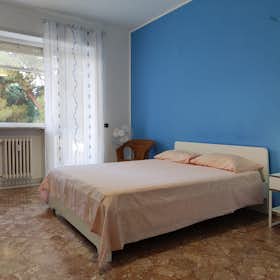 Privé kamer te huur voor € 470 per maand in Bari, Viale Ennio Quinto