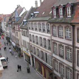 Wohnung for rent for 700 € per month in Strasbourg, Rue des Drapiers