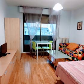 Studio for rent for € 650 per month in Santa Marta de Tormes, Paseo Bajada del Río