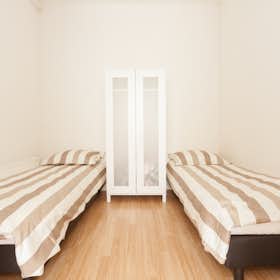 Private room for rent for €1,115 per month in Rotterdam, Honingerdijk