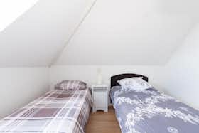 Privé kamer te huur voor € 965 per maand in Rotterdam, Honingerdijk