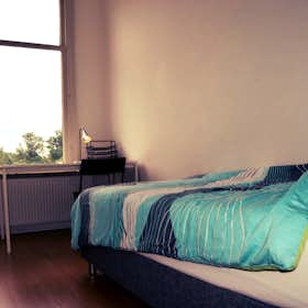 Private room for rent for €465 per month in Rotterdam, Honingerdijk
