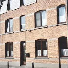 Pokój prywatny do wynajęcia za 257 € miesięcznie w mieście Hasselt, Havenstraat