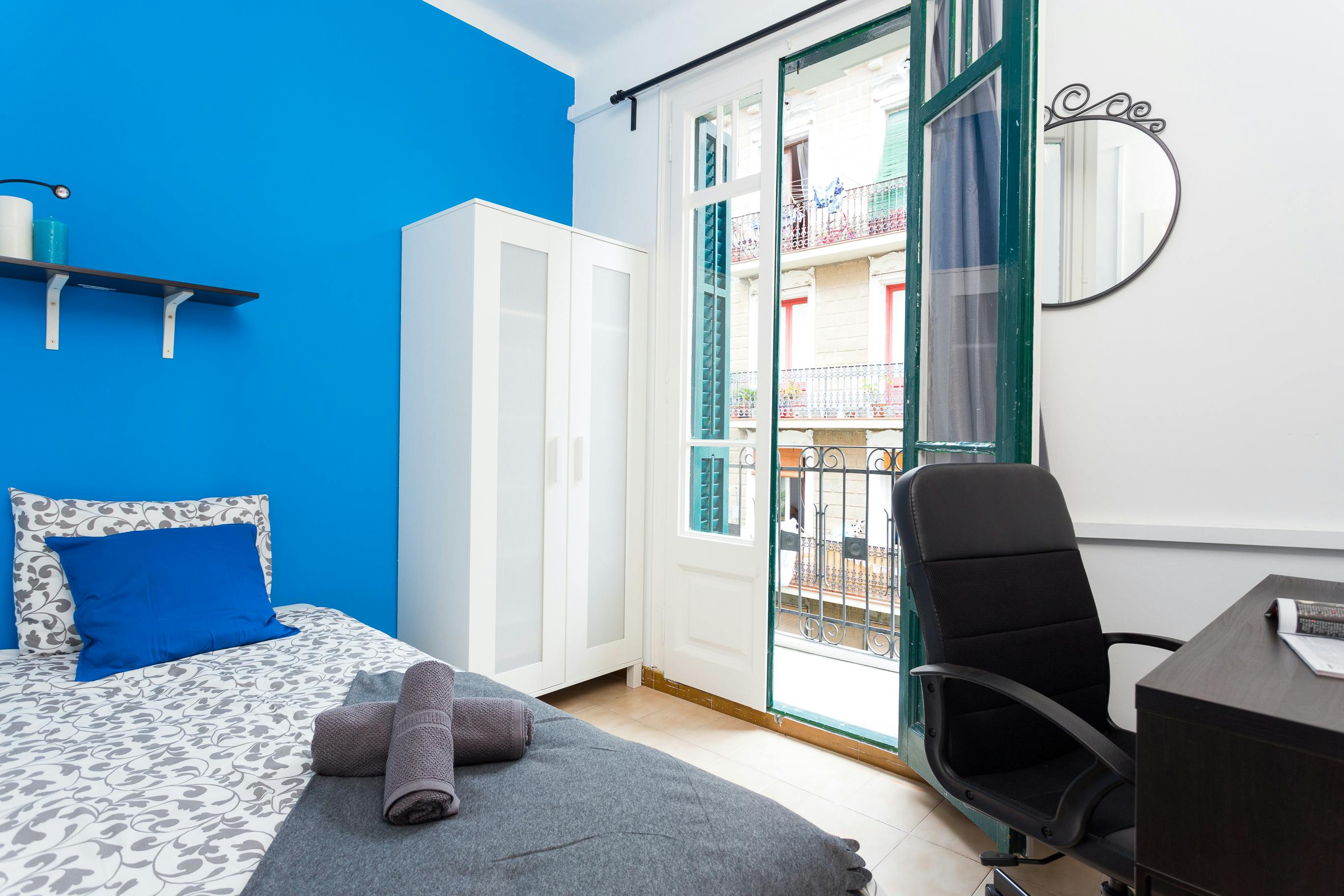 Carrer d'Elkano, Barcelona preview