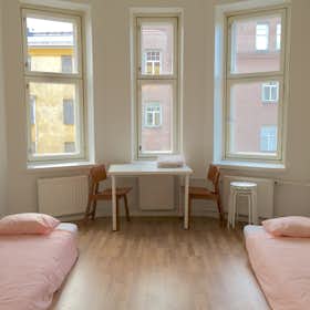 Studio for rent for €1,500 per month in Helsinki, Kinaporinkatu