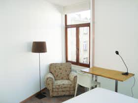 Private room for rent for €775 per month in Brussels, T'Kintstraat