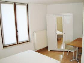 Private room for rent for €795 per month in Brussels, T'Kintstraat