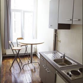 私人房间 正在以 €280 的月租出租，其位于 Antwerpen, Cassiersstraat