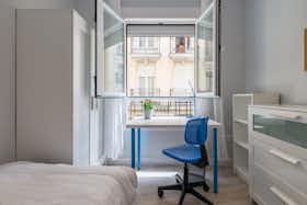 Habitación privada en alquiler por 580 € al mes en Madrid, Calle Montserrat