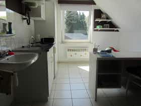 Private room for rent for €225 per month in Diepenbeek, Peperstraat