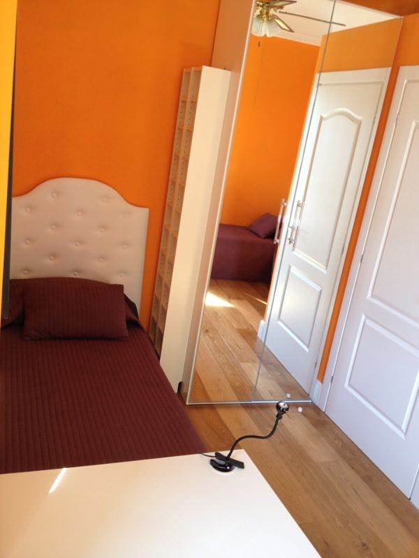 Shared room in Via di Santa Lucia, Florence (636686) room image 10