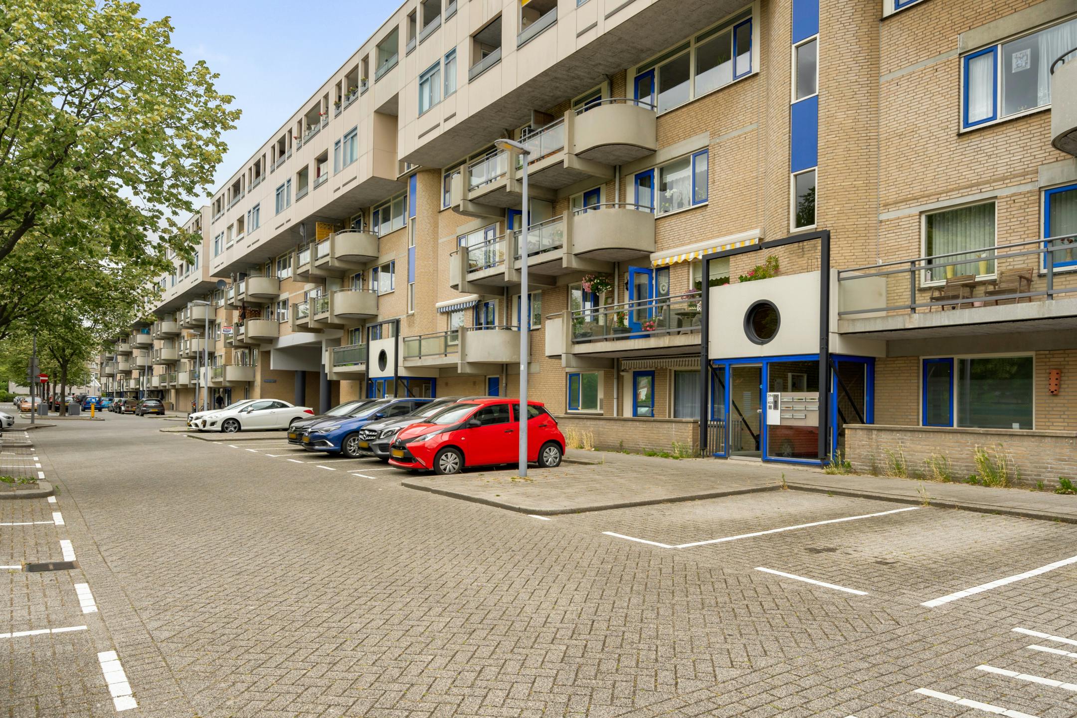 preview gallery tile