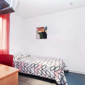 Chambre privée for rent for 275 € per month in Alicante, Calle Pozo