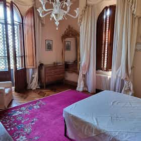 Отдельная комната сдается в аренду за 549 € в месяц в Siena, Viale Don Giovanni Minzoni