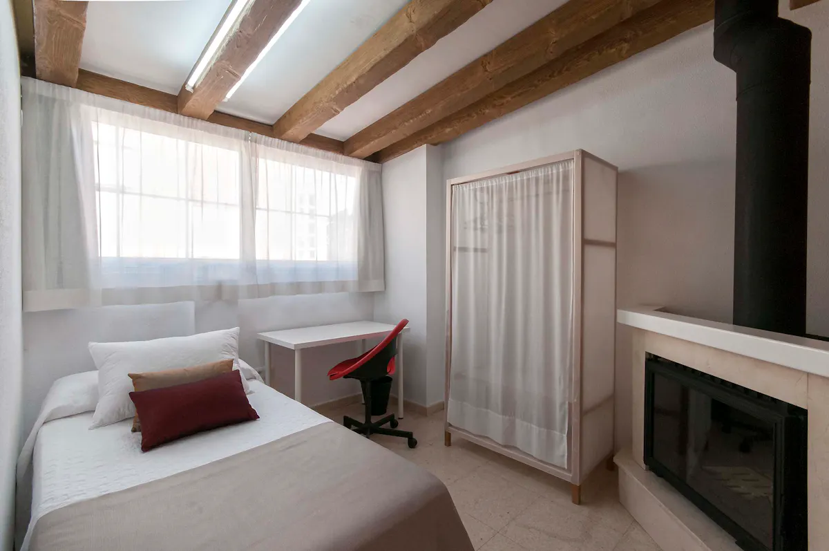 Private room in Calle del Doctor Bergez, Alicante (652012) ROOM