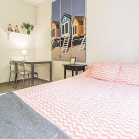 Private room for rent for €325 per month in Valencia, Carrer de les Comèdies