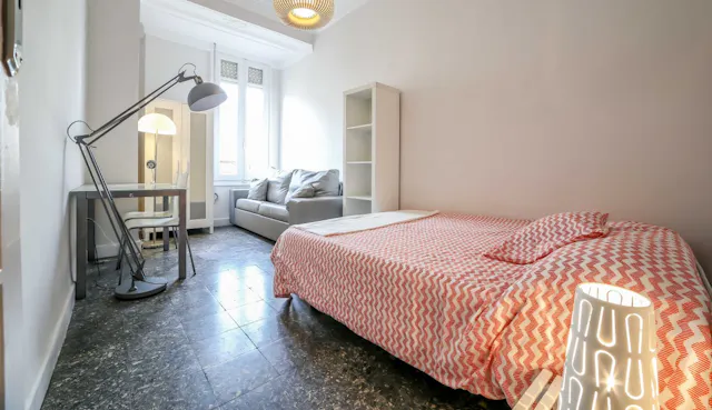 Private room in Carrer de Sueca, Valencia (654241) room image 1