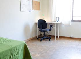 Private room for rent for €330 per month in Valencia, Carrer del Poeta Artola