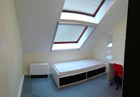 Private room for rent for €560 per month in Anderlecht, Lenniksebaan
